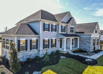 Crafting Excellence: Royal Roofing and Siding Services